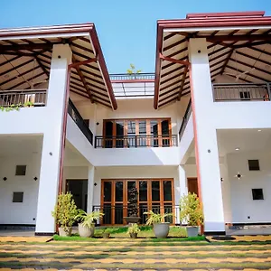 Aurum Boutique Negombo